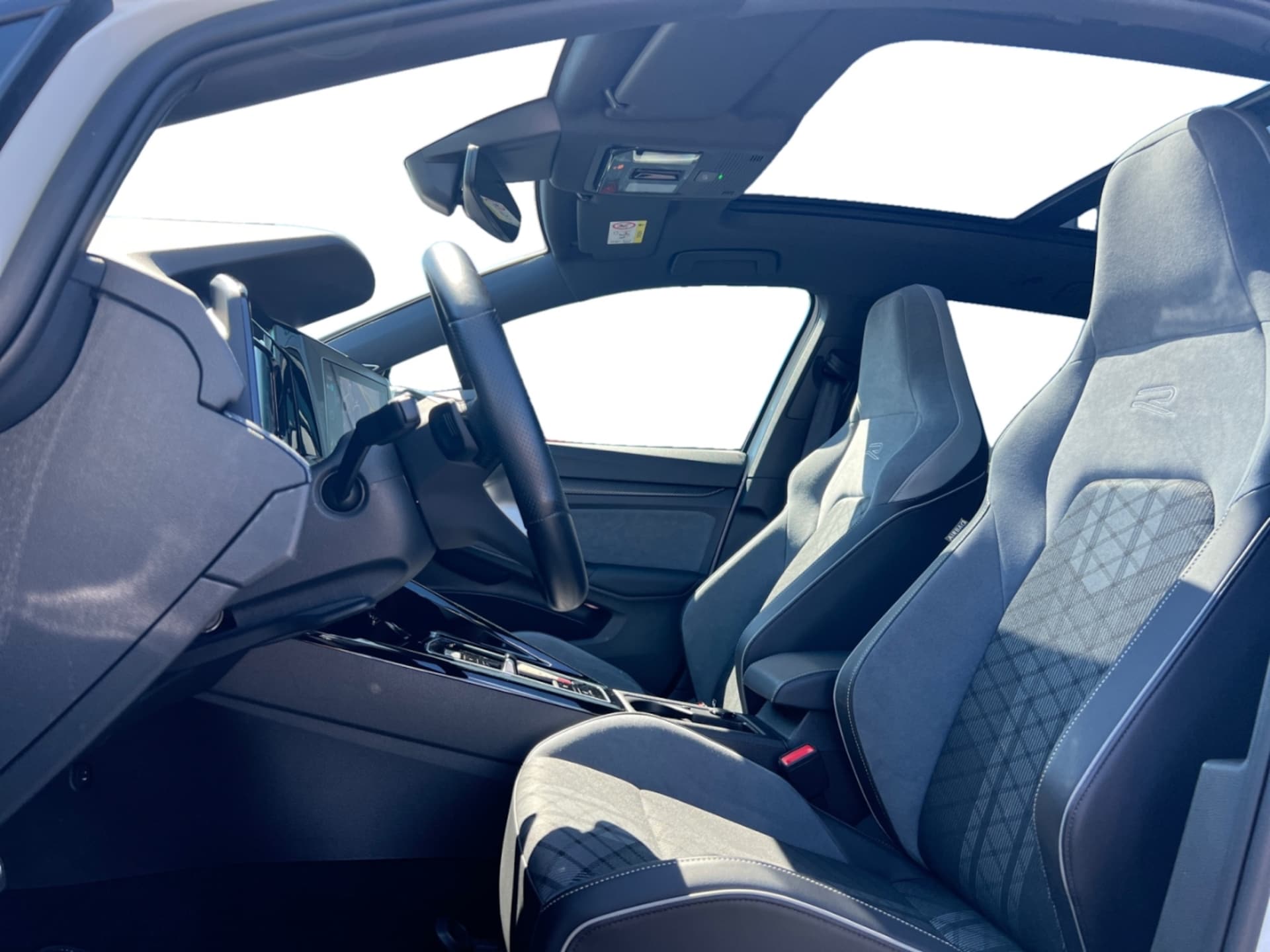 Volkswagen Golf Variant R-Line