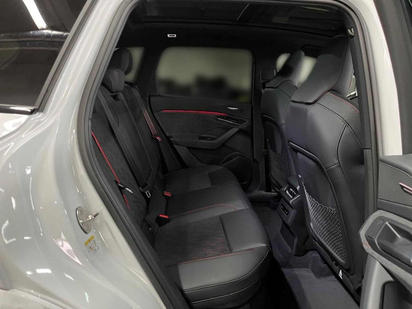 Bild über Audi Q6 SUV e-tron S line business e-tron performance 225 kW - für weitere Informationen kontaktieren Sie den Audi Partner
