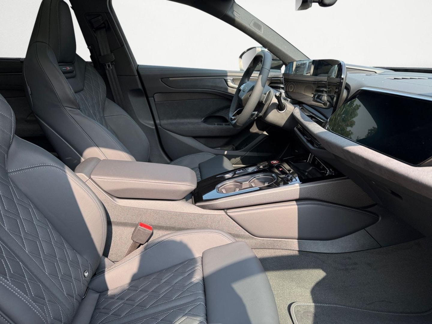 Bild über Audi A6 Avant edition one TFSI quattro 270 kW S tronic - für weitere Informationen kontaktieren Sie den Audi Partner