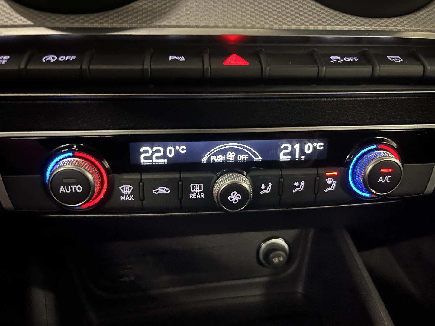 Image about Audi Q2 Business Line 30 TFSI 81 kW (110 ch) 6 vitesses