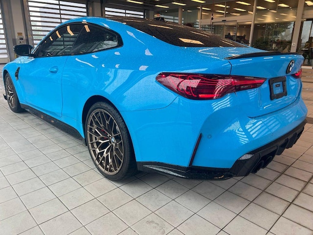 2025 BMW M4