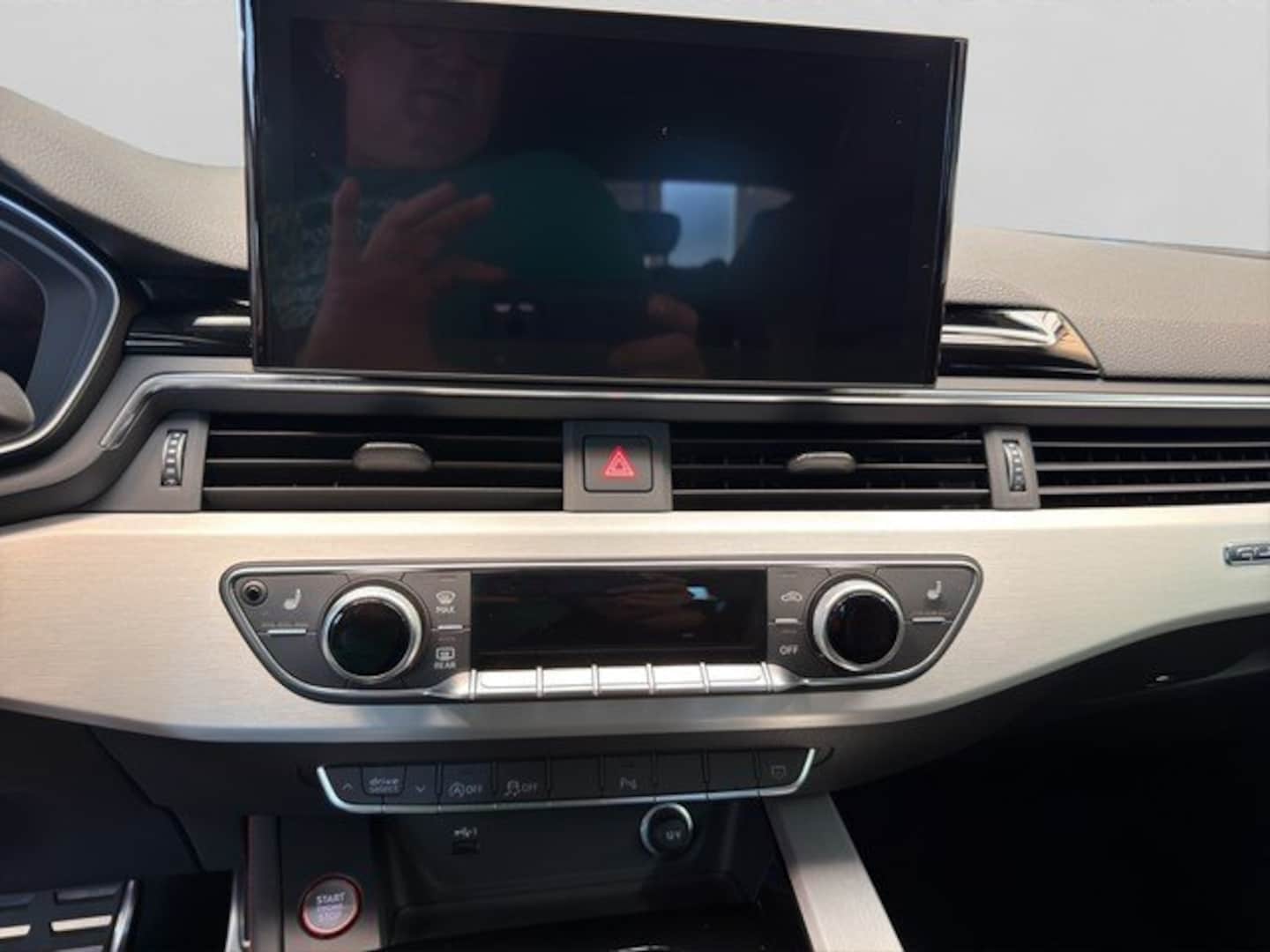 Bild über - für weitere Informationen kontaktieren Sie den Audi Partner