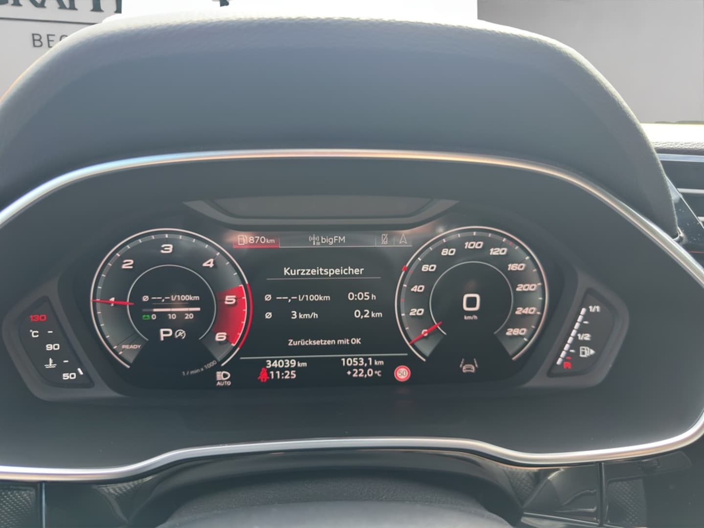 Bild über Audi Q3 S line 35 TDI S tronic - für weitere Informationen kontaktieren Sie den Audi Partner