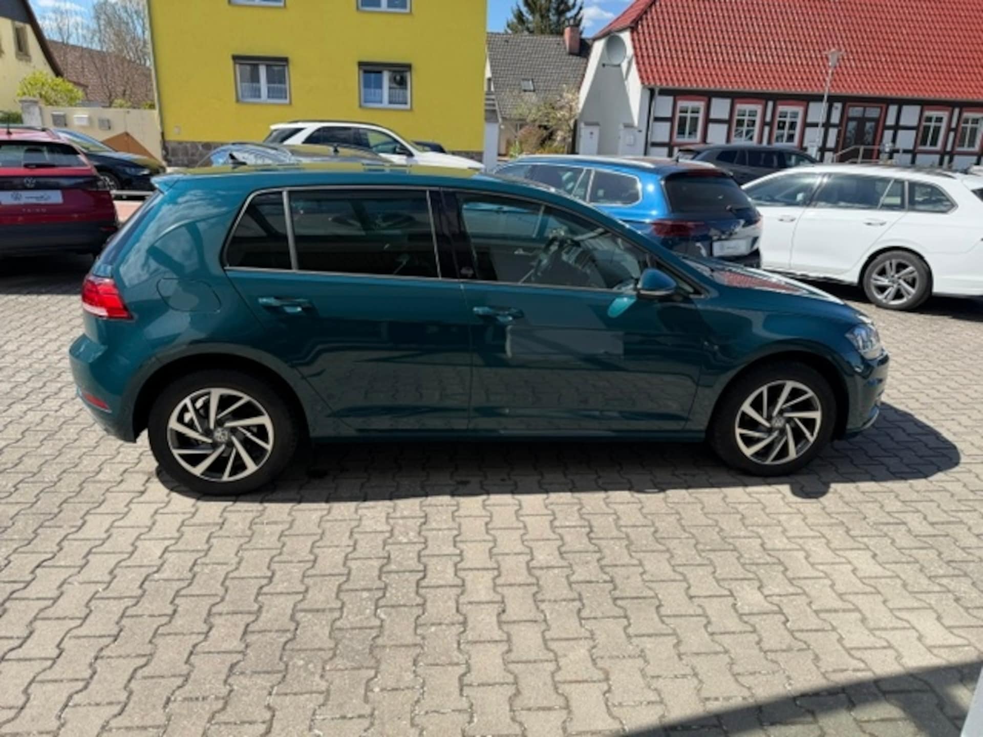 Volkswagen Golf SOUND