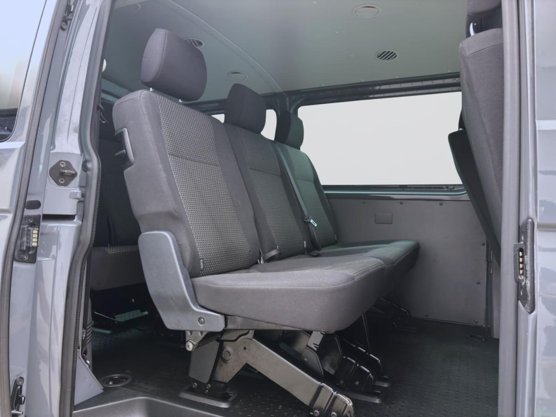 Volkswagen T6.1 Transporter Kombi kurzer Radstand