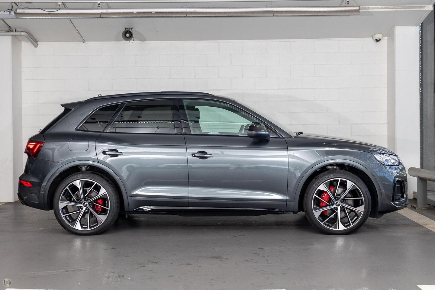 Image about Audi Q5 TFSI e S line 55 TFSI e quattro S tronic