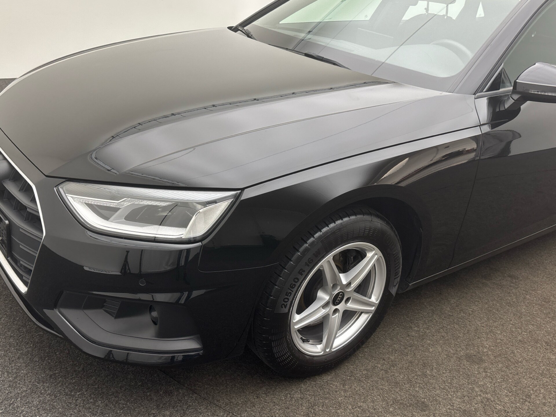 Audi A4 Limousine