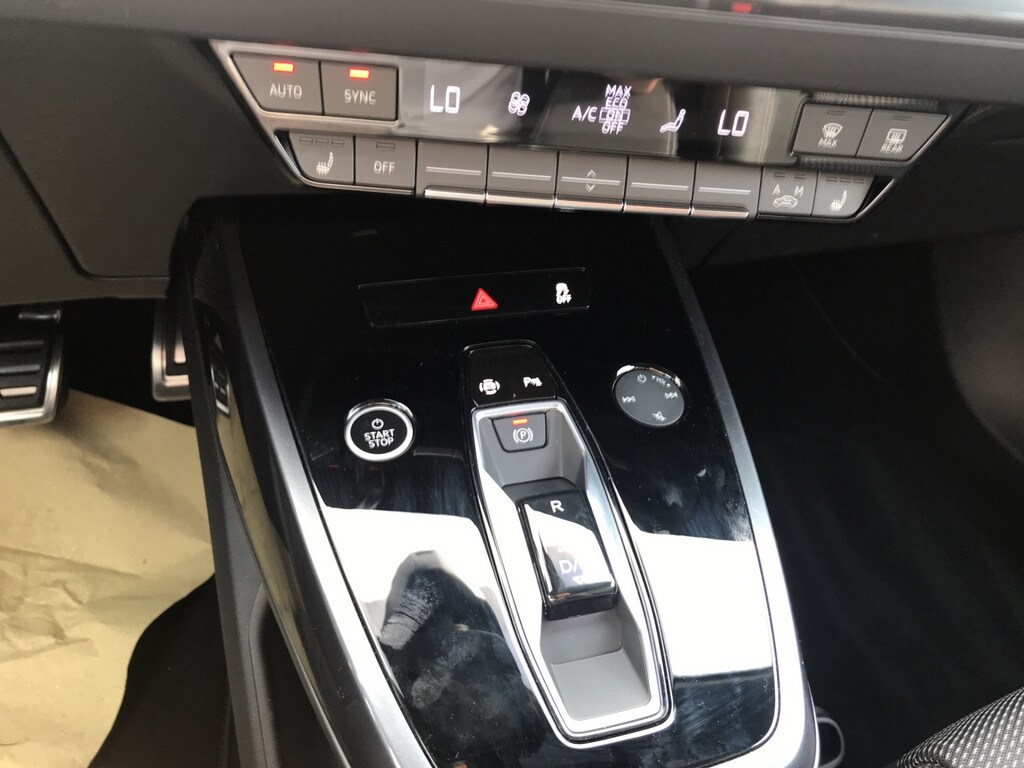 Image about Audi Q4 e-tron 45 e-tron
