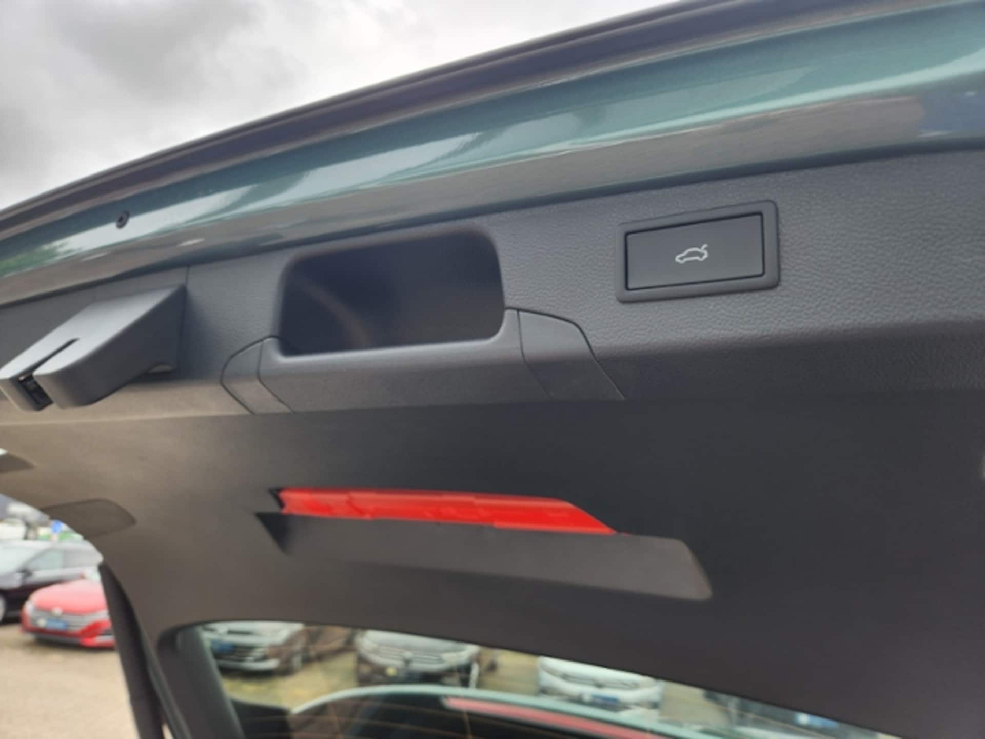 Volkswagen Passat Elegance