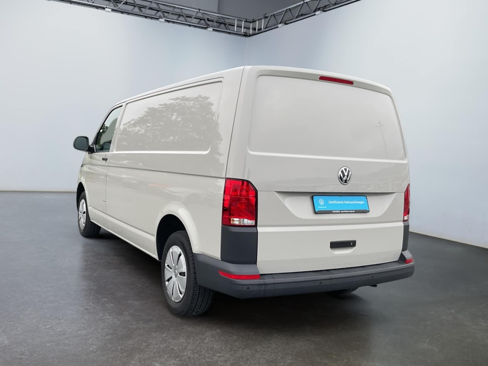 Volkswagen T6.1 Transporter Kasten langer Radstand