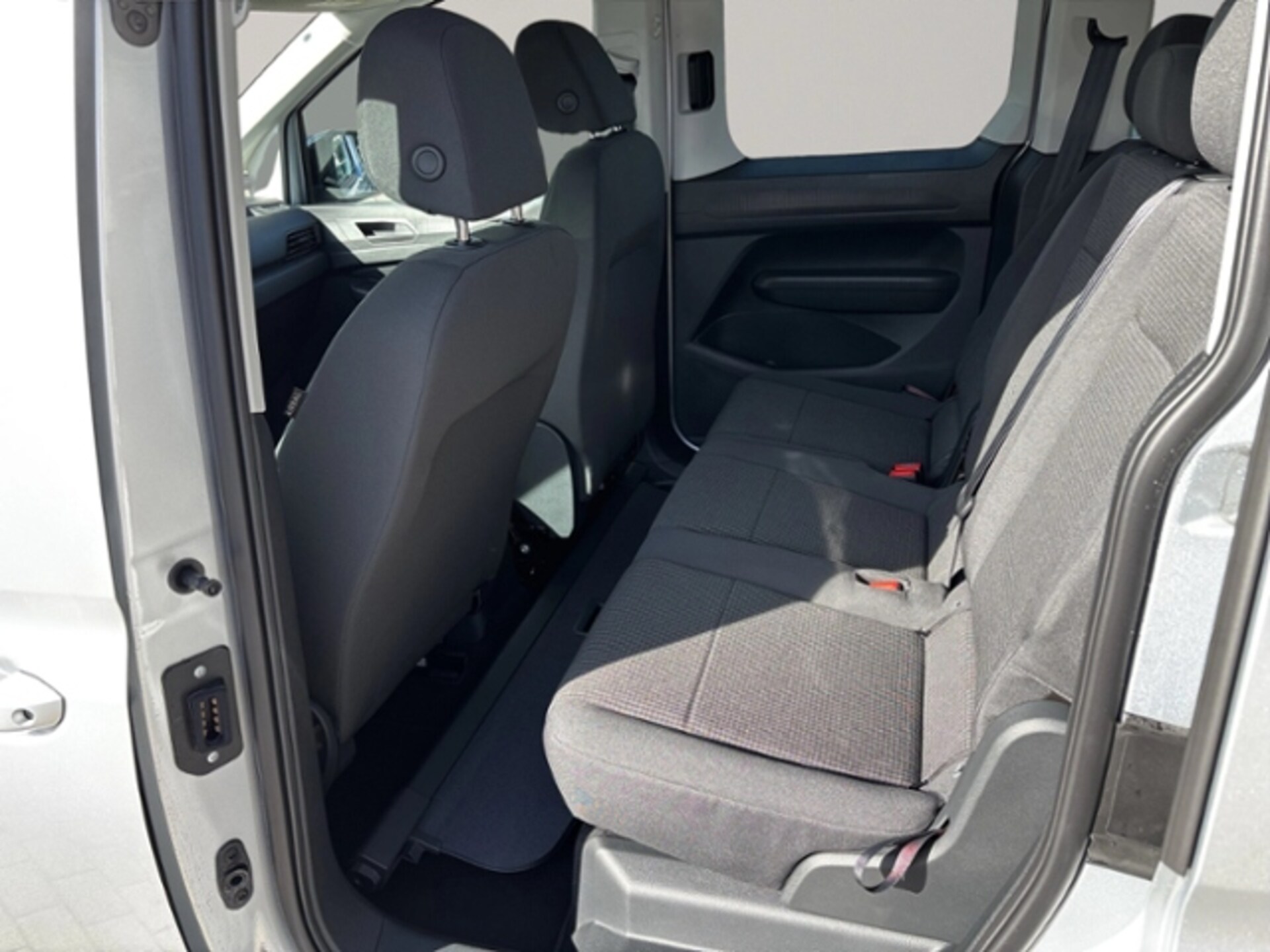 Volkswagen Caddy Basis-Modell