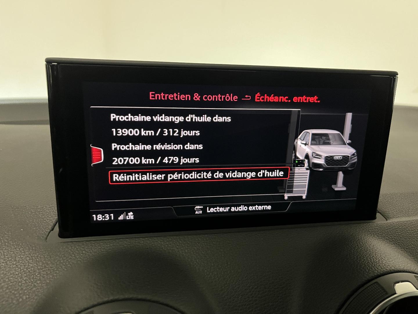 Image about Audi Q2 Business Line 30 TFSI 81 kW (110 ch) 6 vitesses