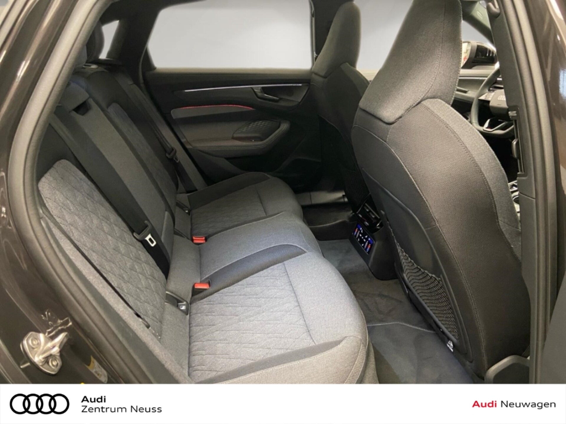 Audi A6 Limousine edition one