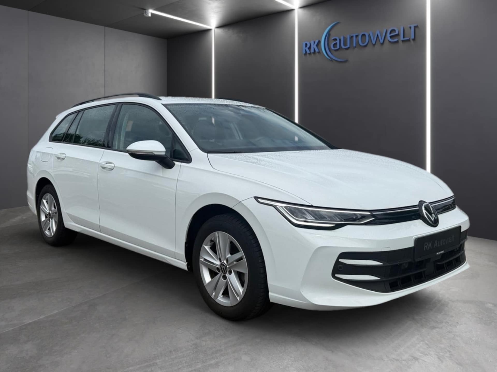 Volkswagen Golf Variant Life