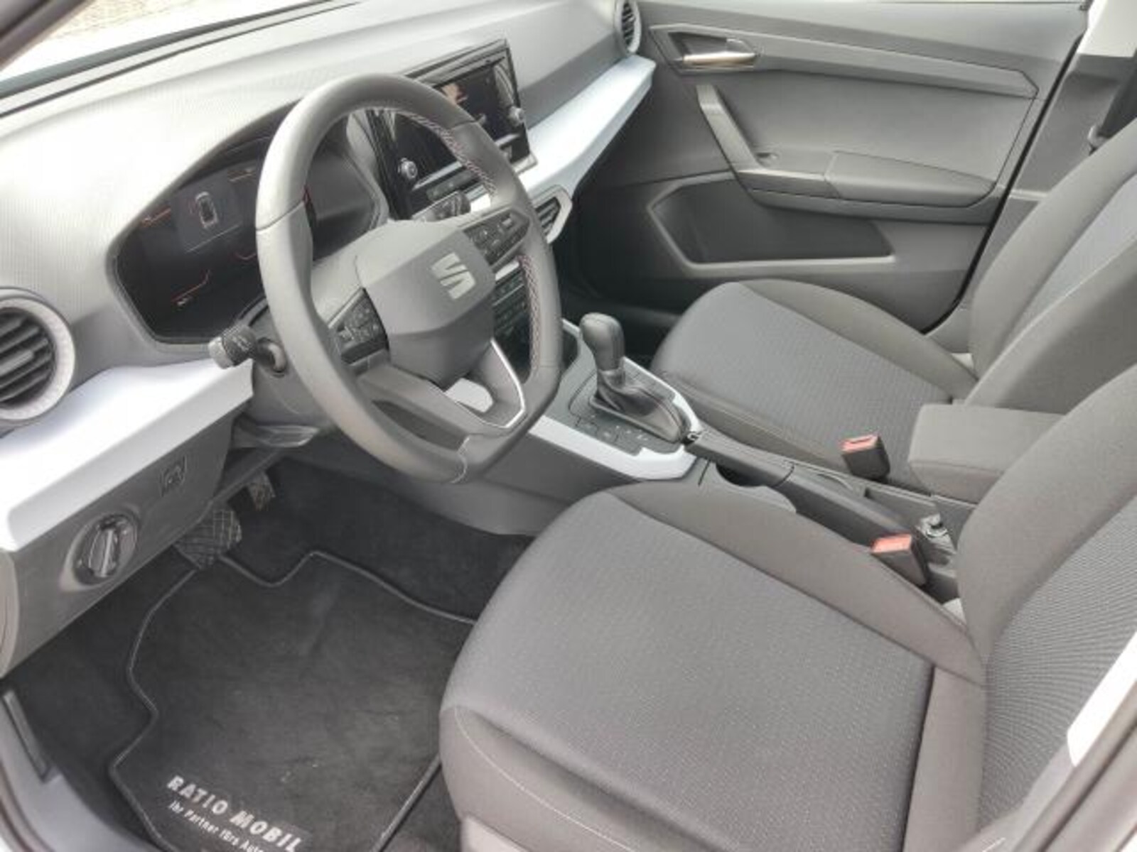 SEAT Arona – Bild 13