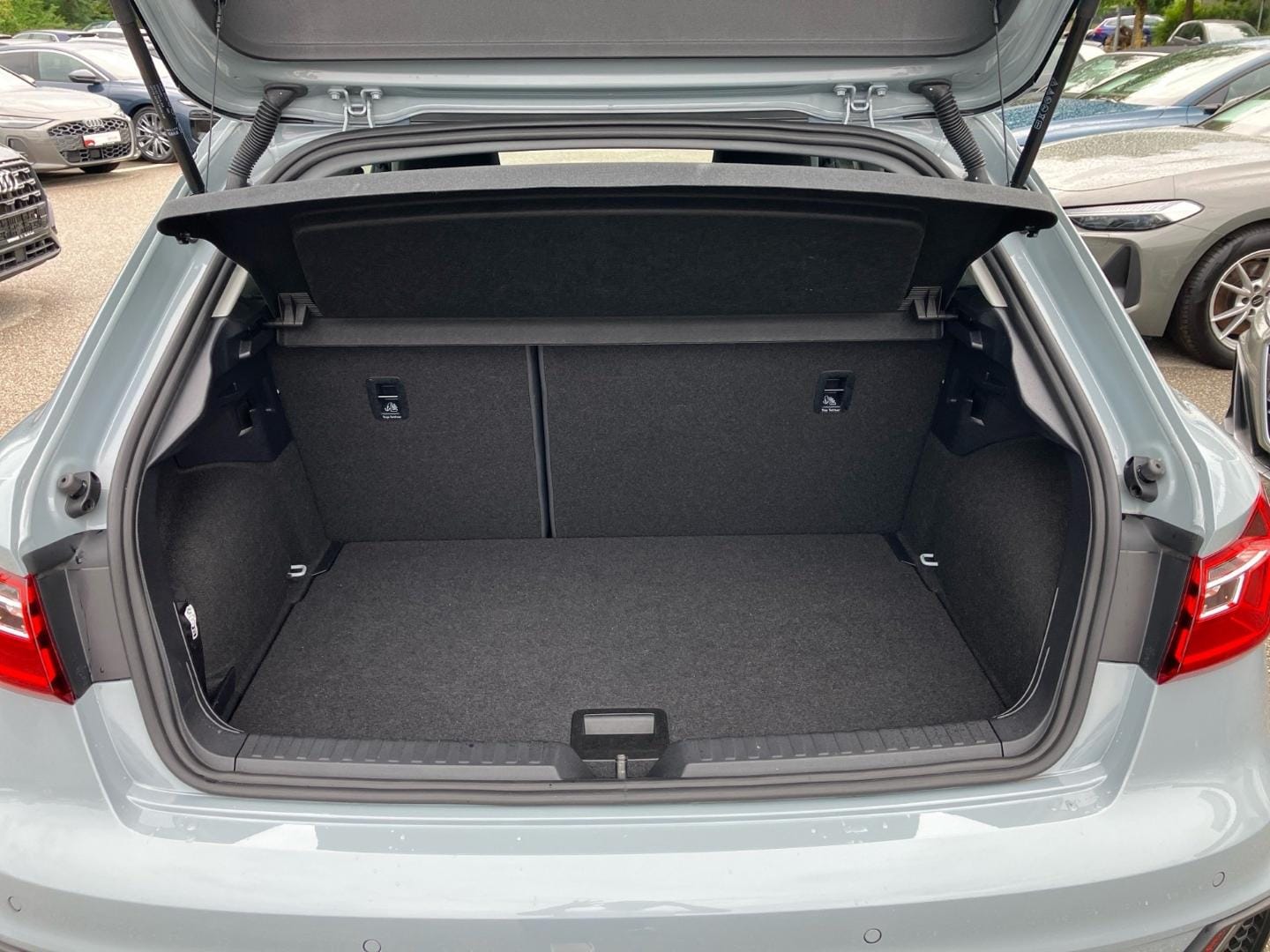 Bild über Audi A1 Sportback S line 25 TFSI S tronic - für weitere Informationen kontaktieren Sie den Audi Partner