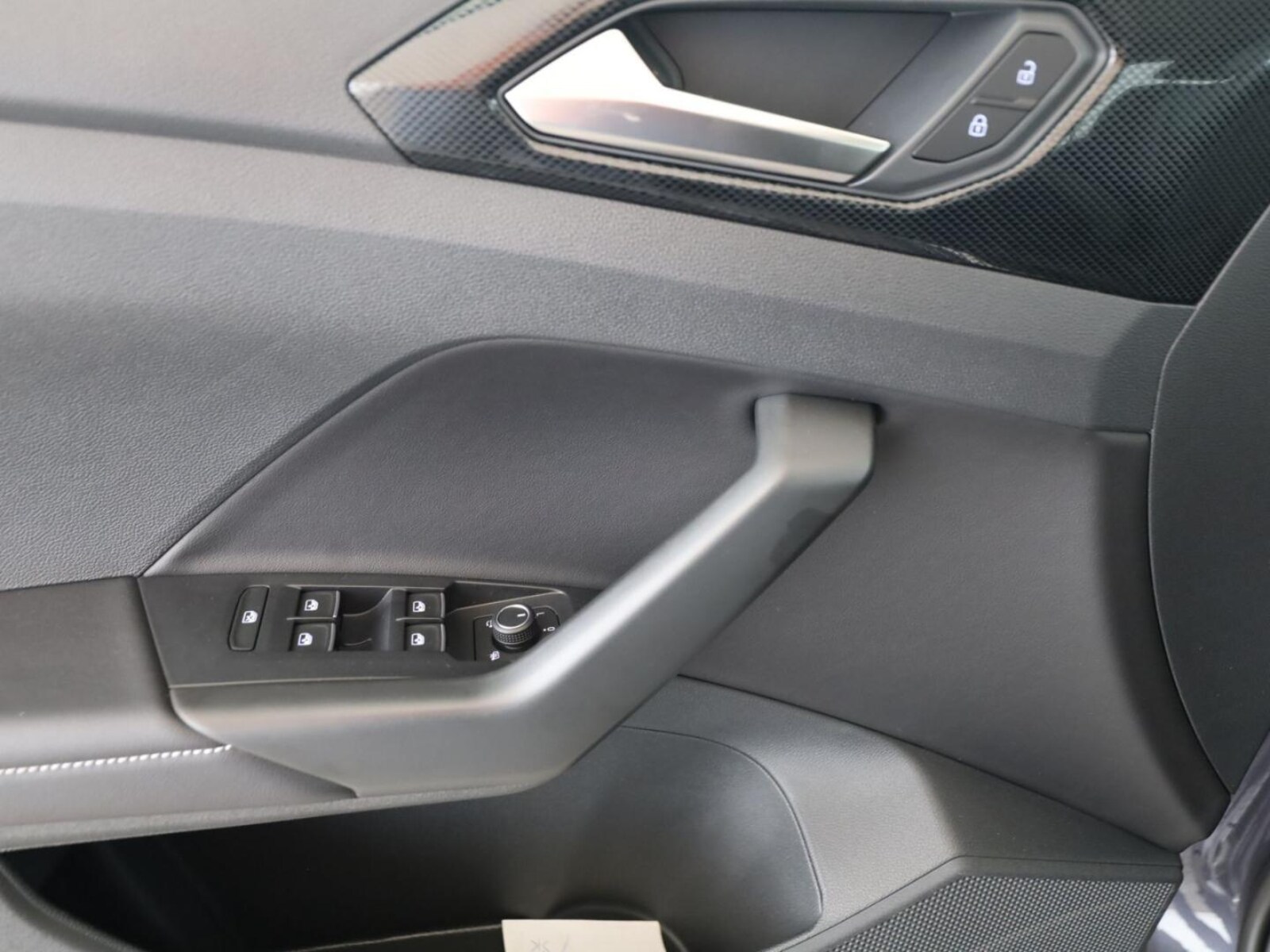 Volkswagen T-Cross – Bild 12