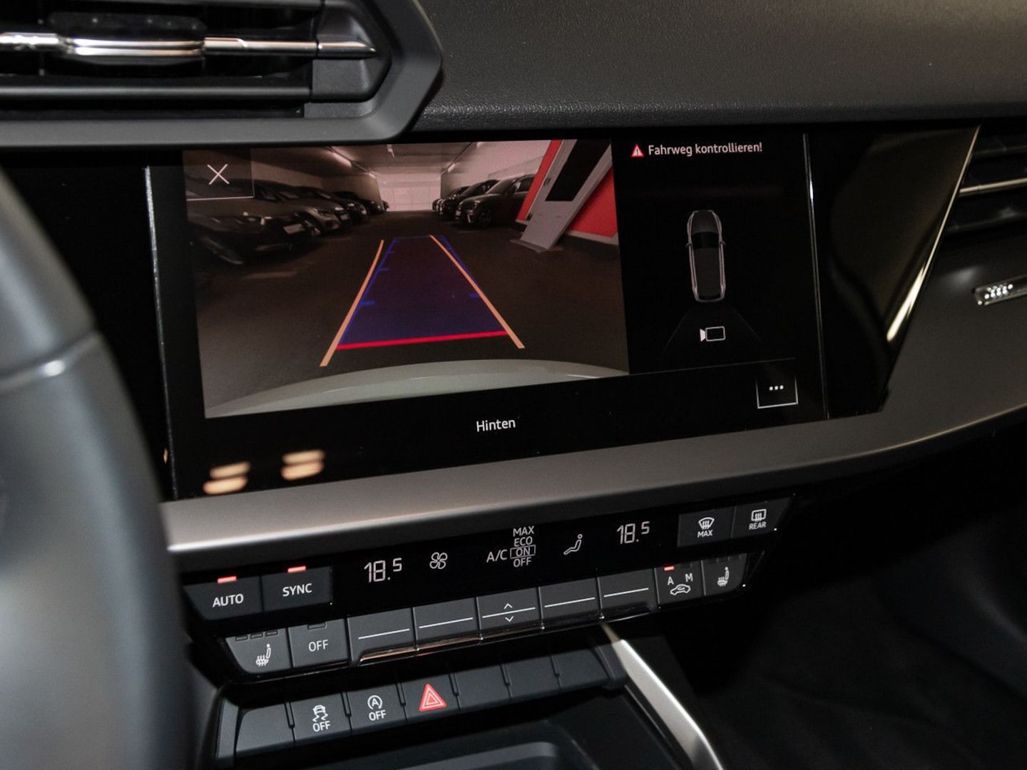 Bild über Audi A3 Sportback advanced 30 TFSI S tronic - für weitere Informationen kontaktieren Sie den Audi Partner