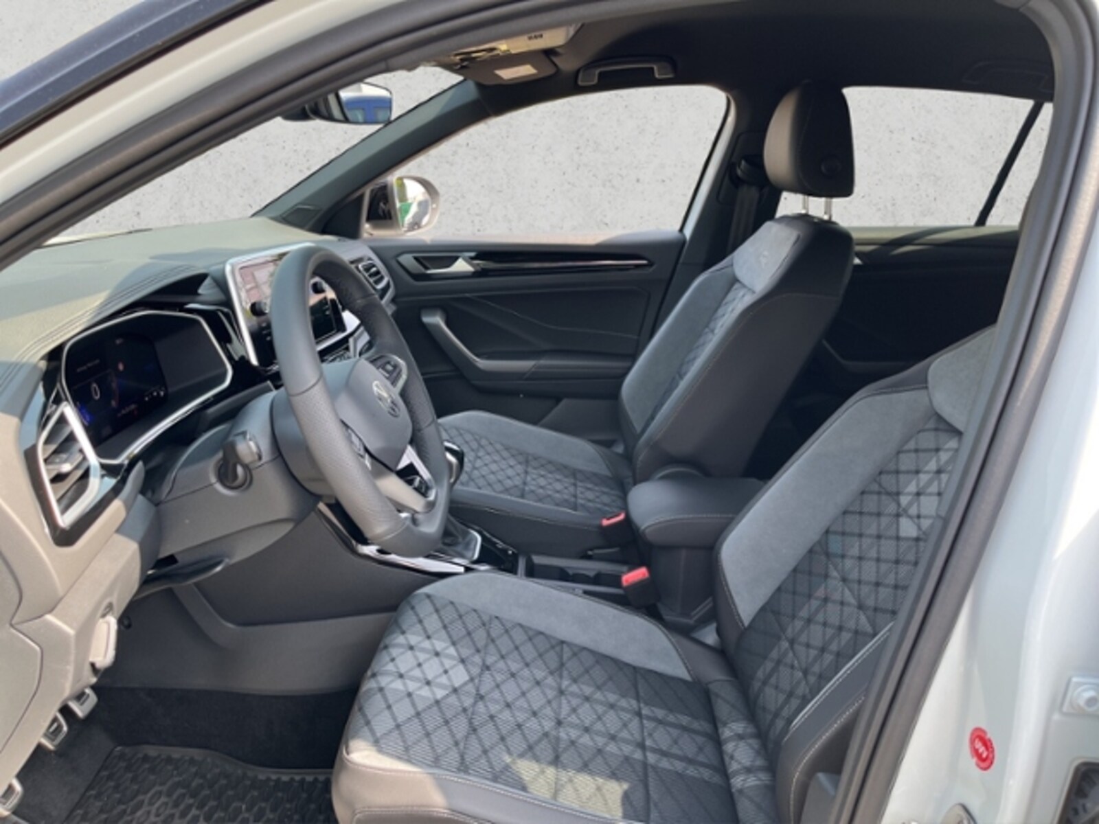 Volkswagen T-Roc – Bild 9