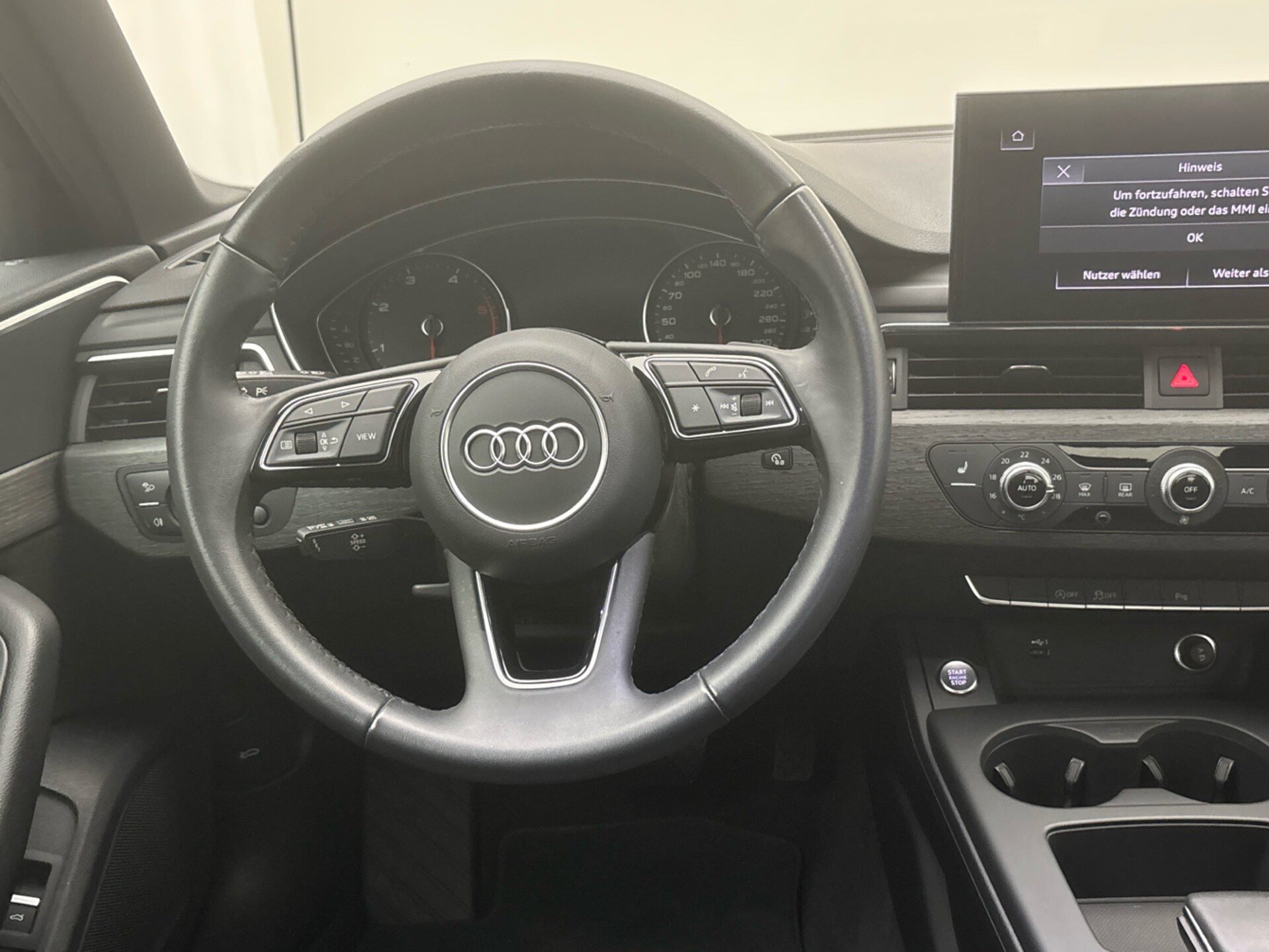 Audi A4 Limousine