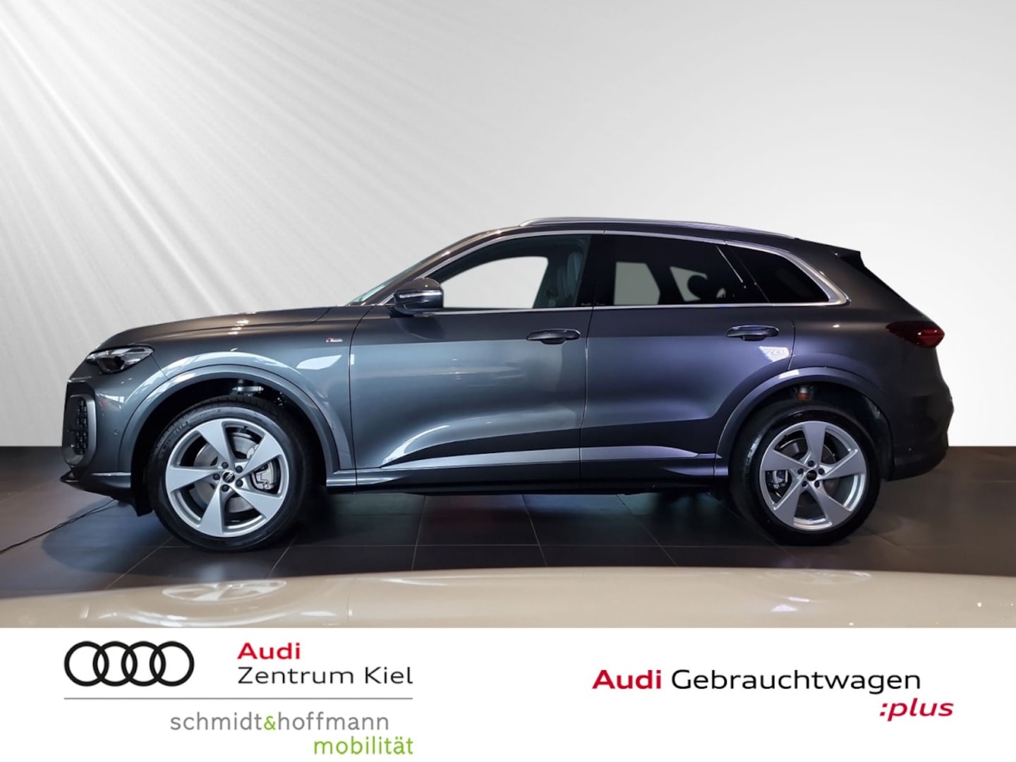 Bild über Audi Q5 SUV TDI quattro 150 kW S tronic - für weitere Informationen kontaktieren Sie den Audi Partner