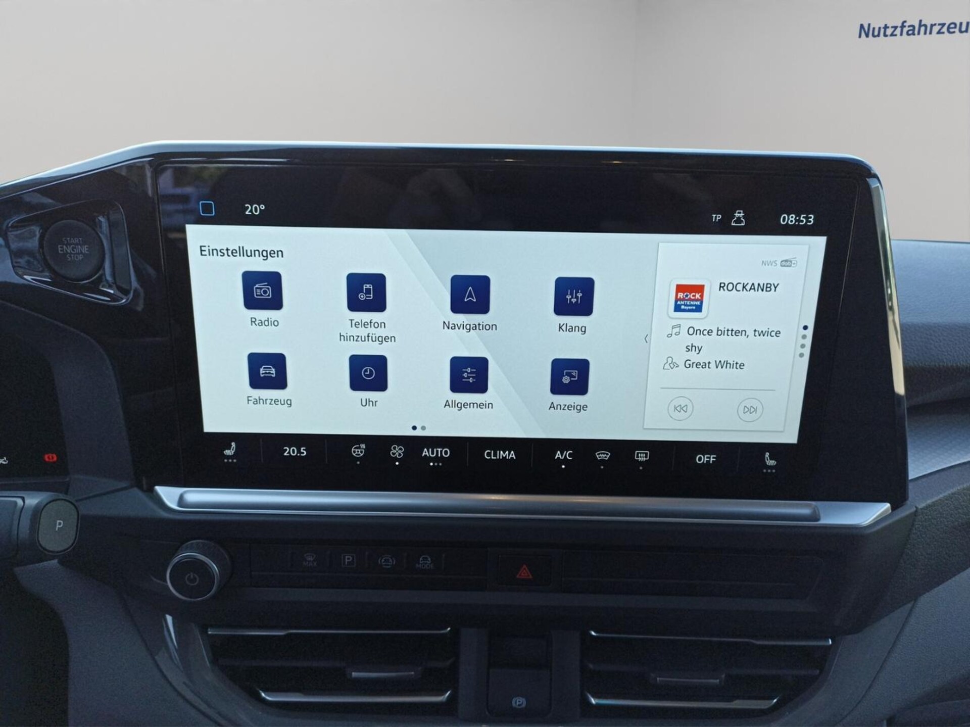 Volkswagen e-Caravelle Style