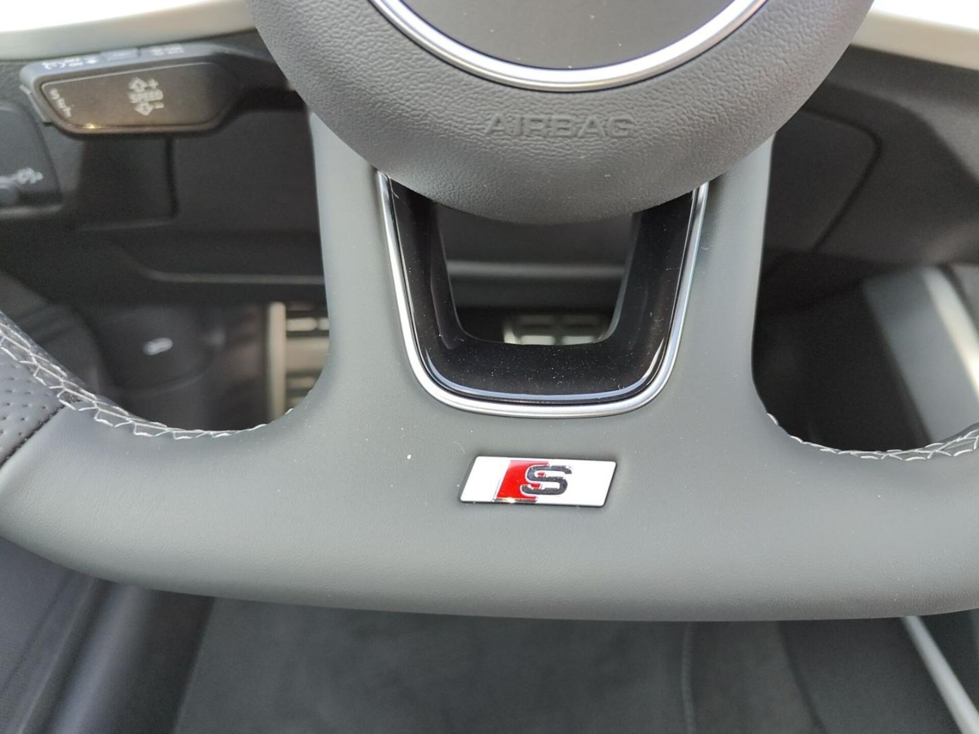 Audi Q2 S line