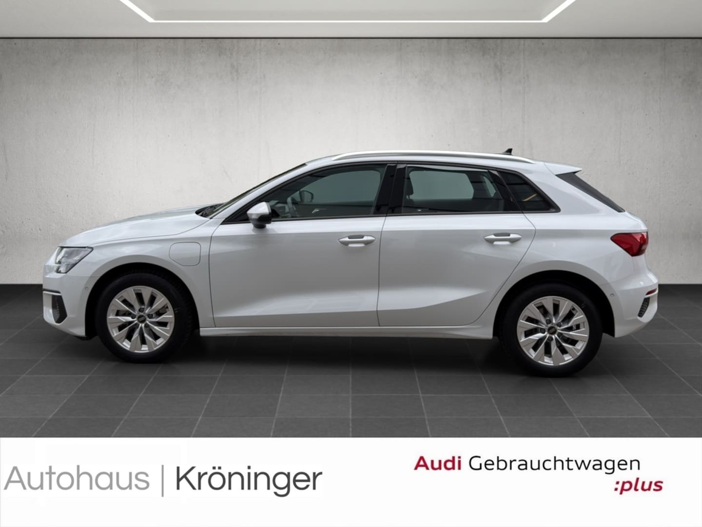 Bild über Audi A3 Sportback TFSI e 40 TFSI e S tronic - für weitere Informationen kontaktieren Sie den Audi Partner