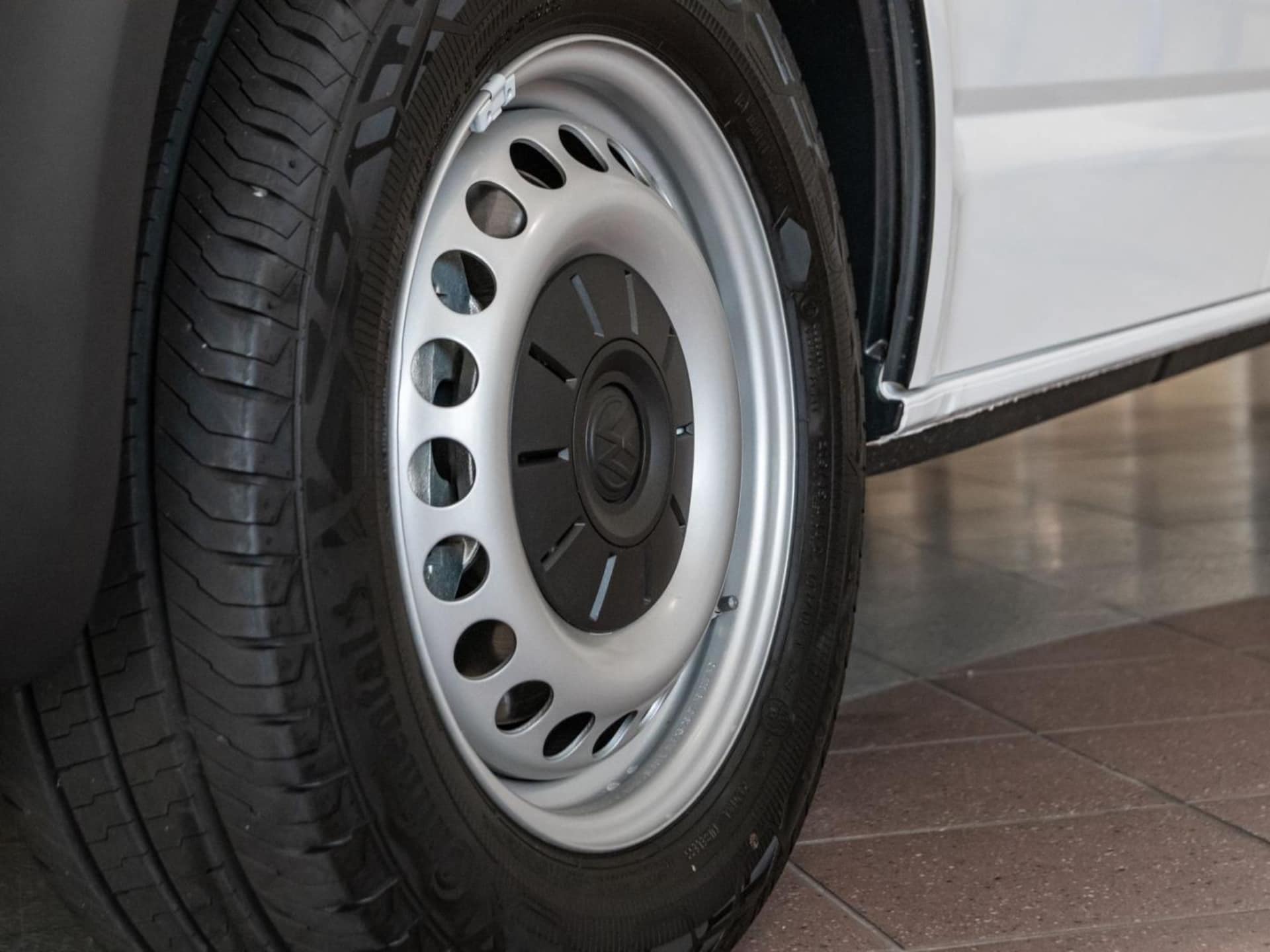 Volkswagen T6.1 Transporter Kombi kurzer Radstand