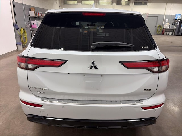 2024 Mitsubishi Outlander