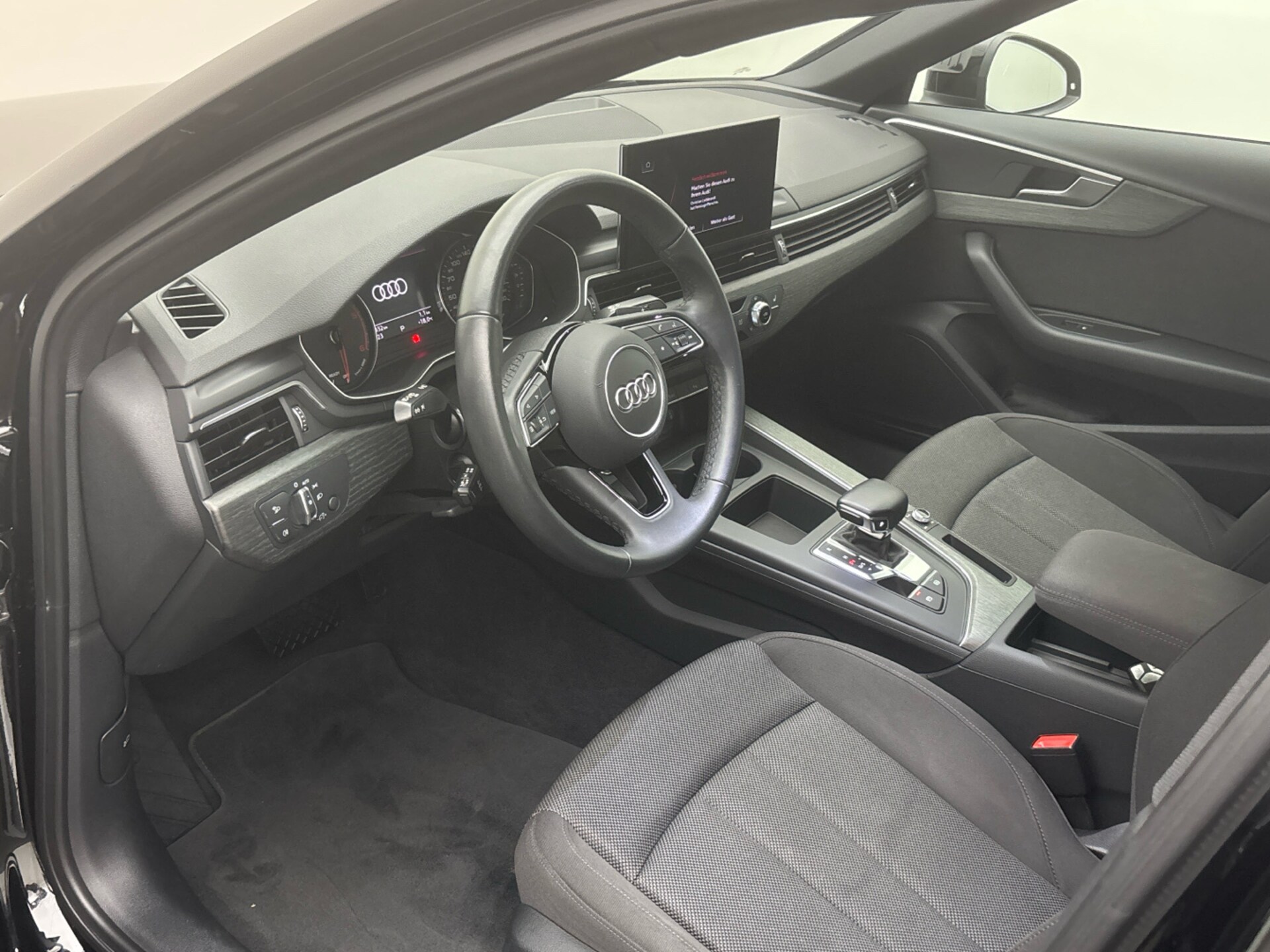 Audi A4 Limousine