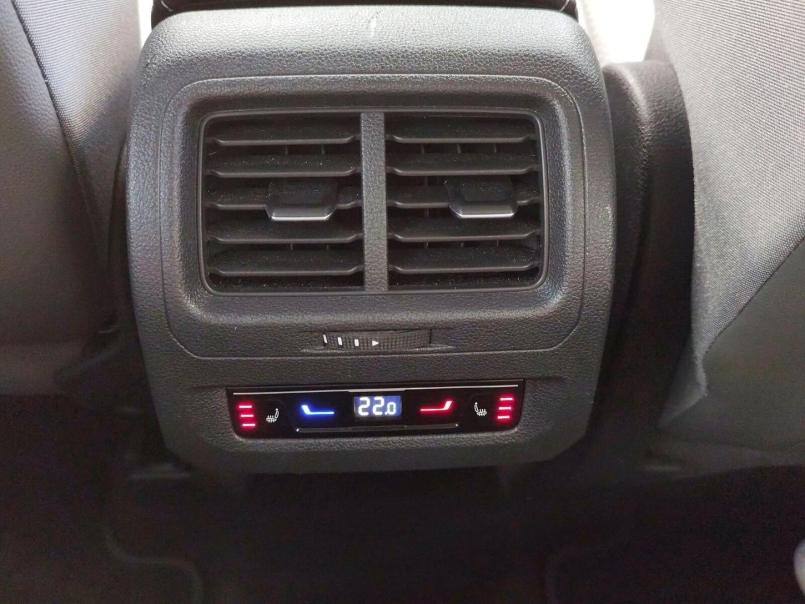 Volkswagen Touran – Bild 14