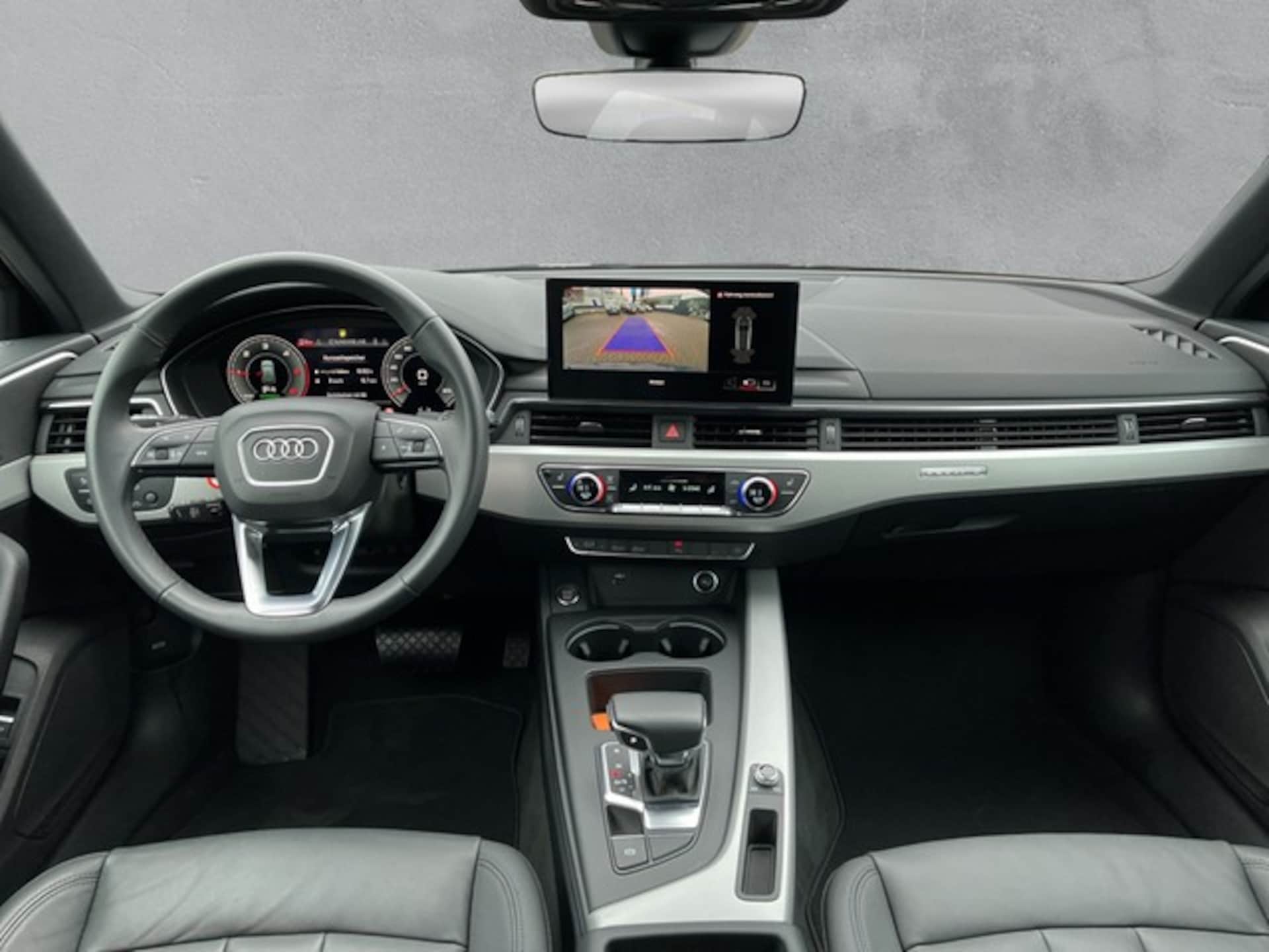 Audi A4 Avant S line