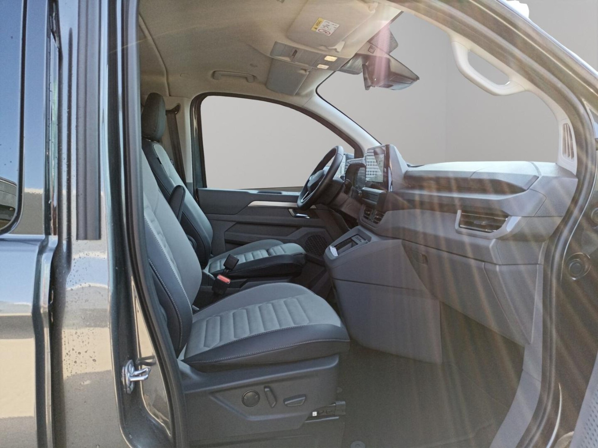 Volkswagen e-Caravelle Style