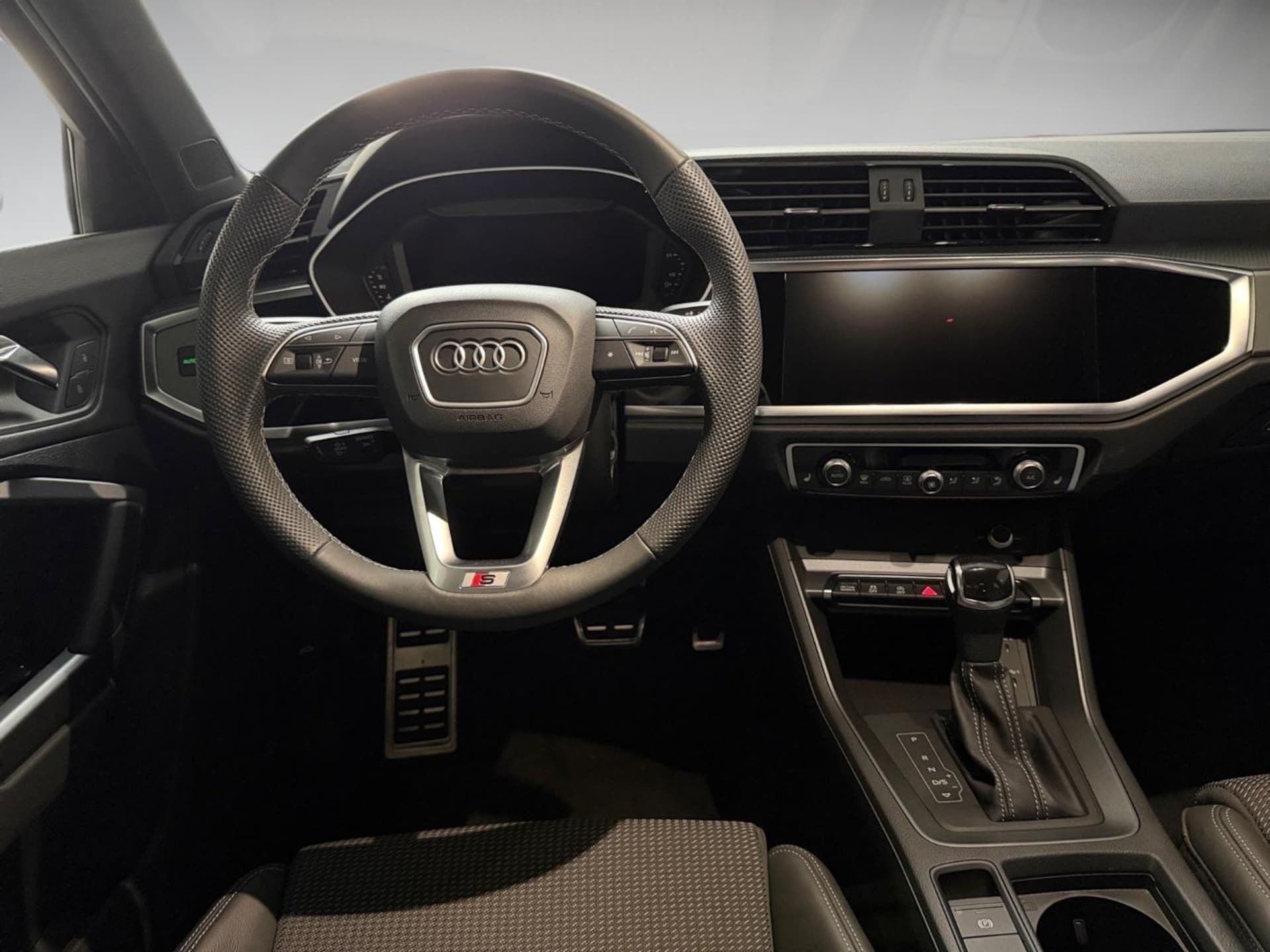 Audi Q3 Sportback S line
