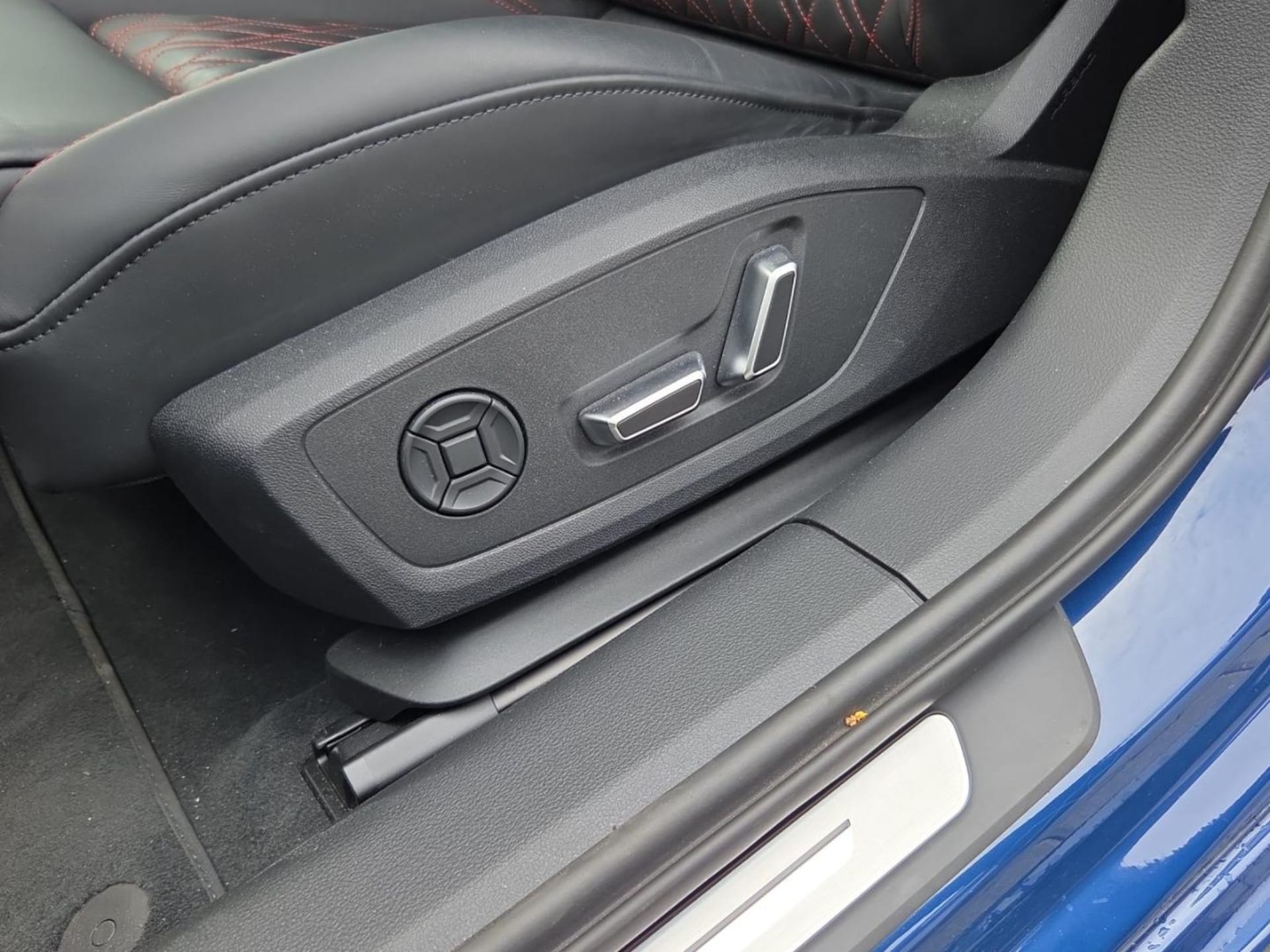 Audi S6 Avant