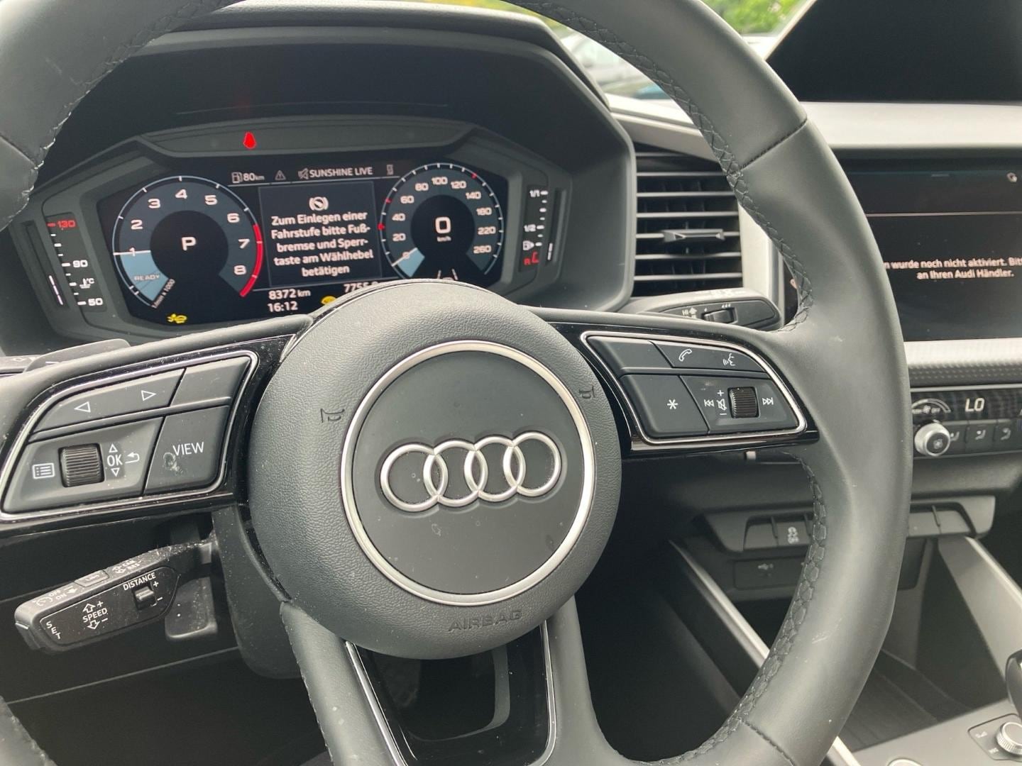 Bild über Audi A1 Sportback S line 25 TFSI S tronic - für weitere Informationen kontaktieren Sie den Audi Partner