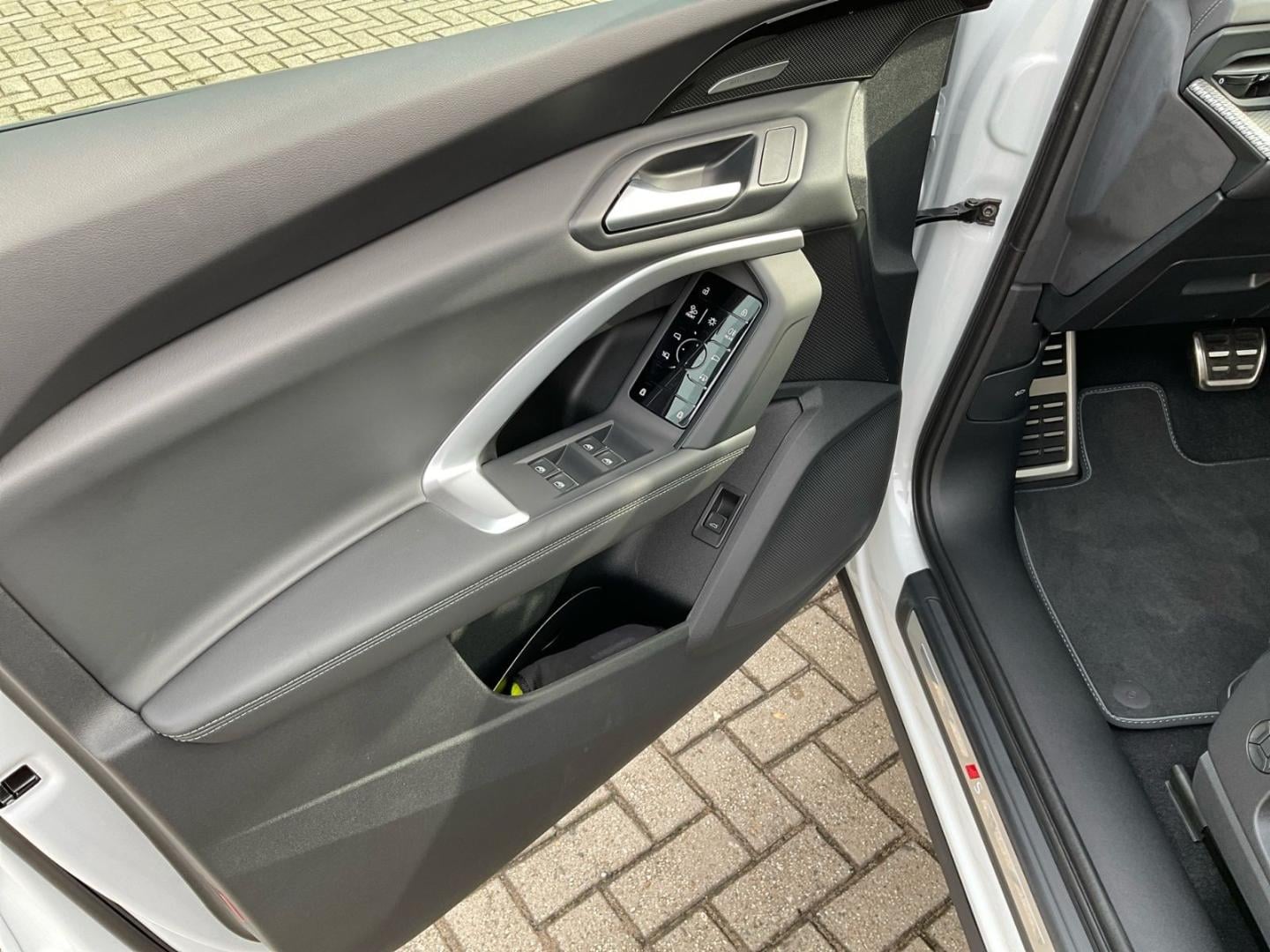 Bild über Audi Q5 Sportback TDI quattro 150 kW S tronic - für weitere Informationen kontaktieren Sie den Audi Partner