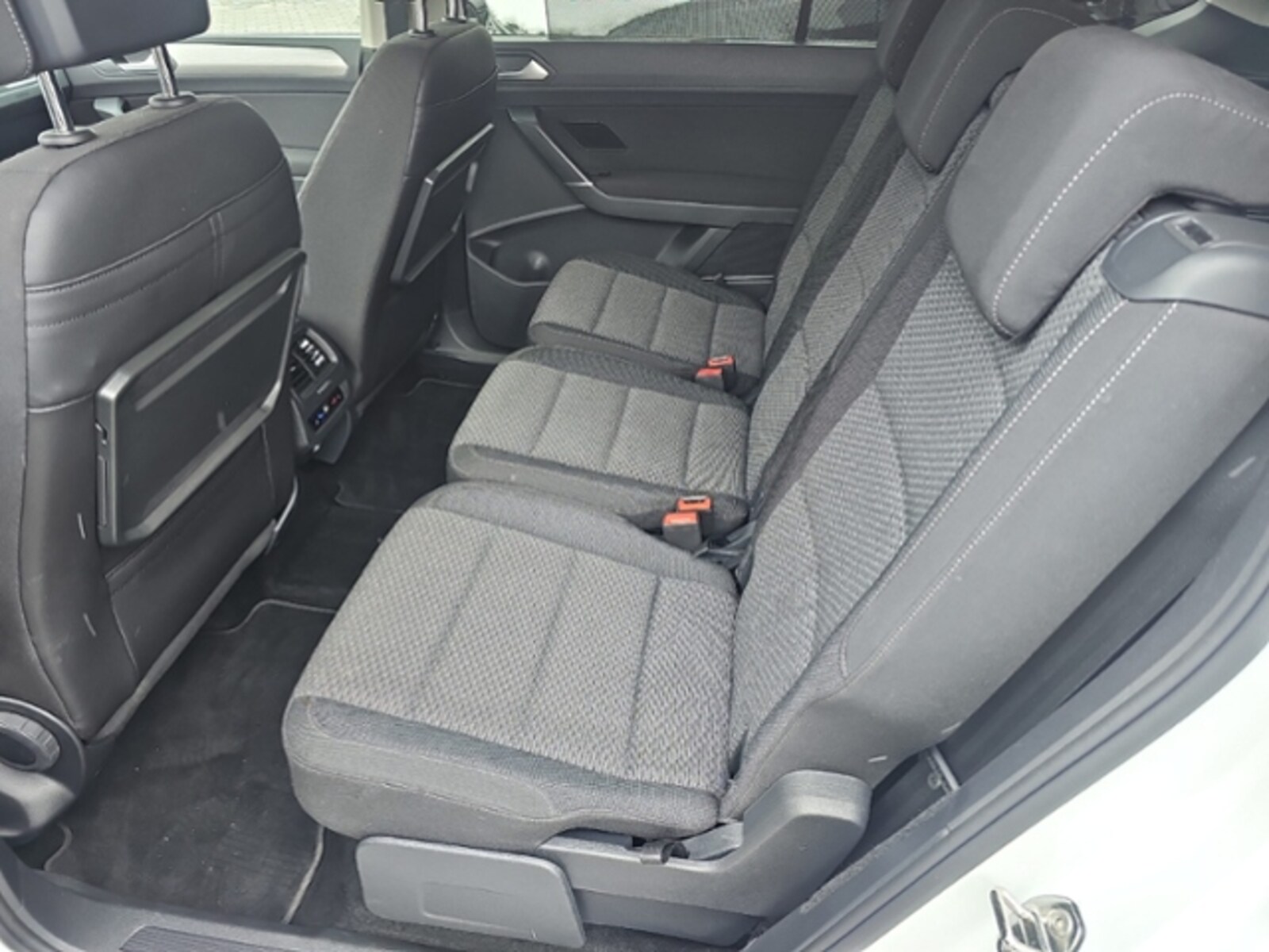 Volkswagen Touran – Bild 13