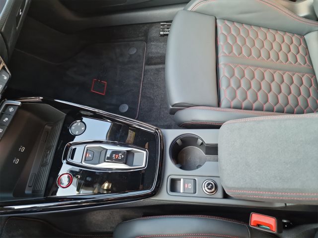 Image about Audi RS 3 Limousine TFSI quattro S tronic