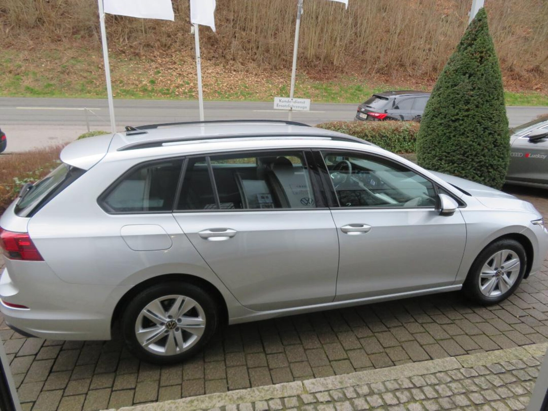 Volkswagen Golf Variant Life