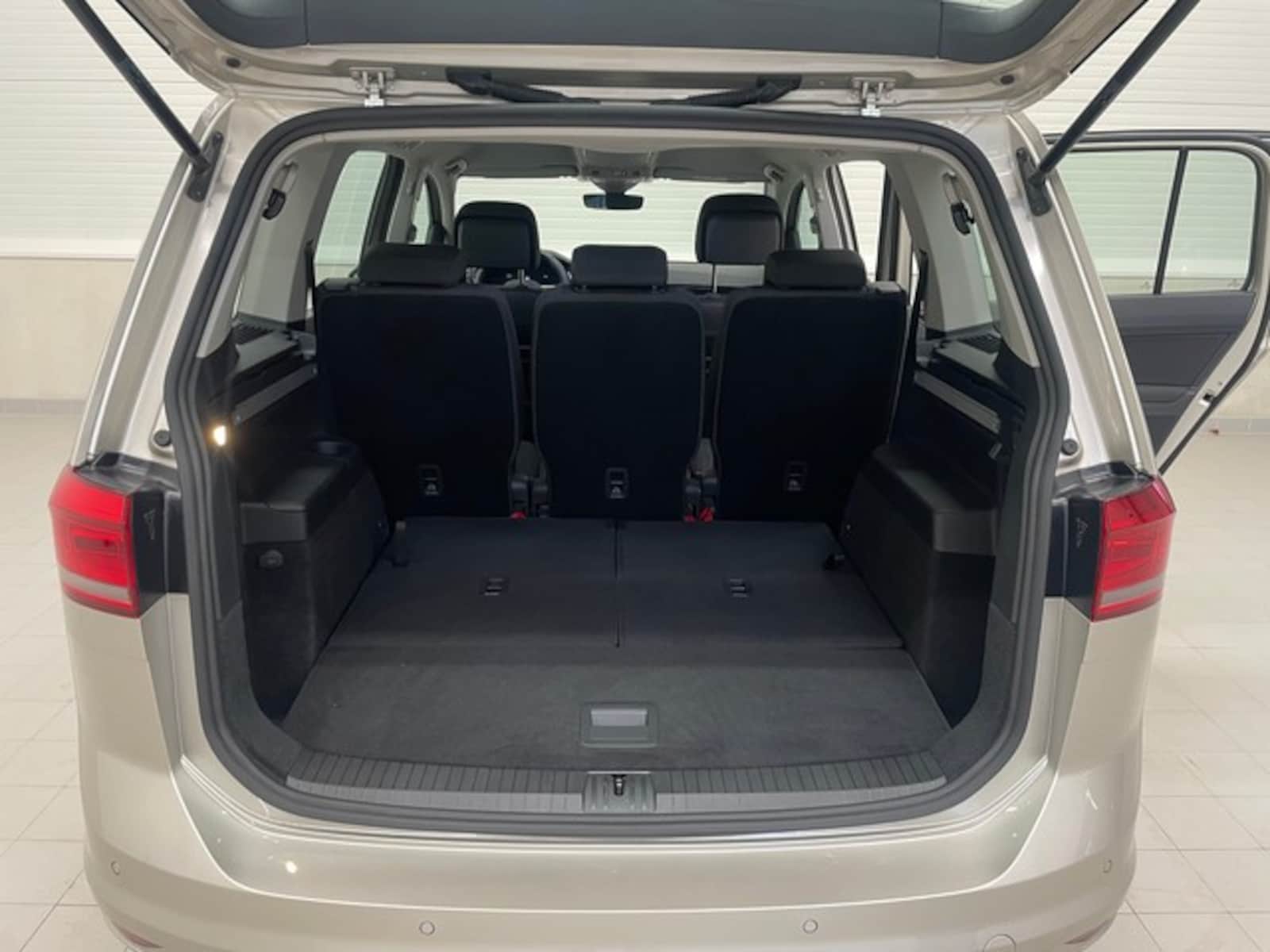 Volkswagen Touran – Bild 9