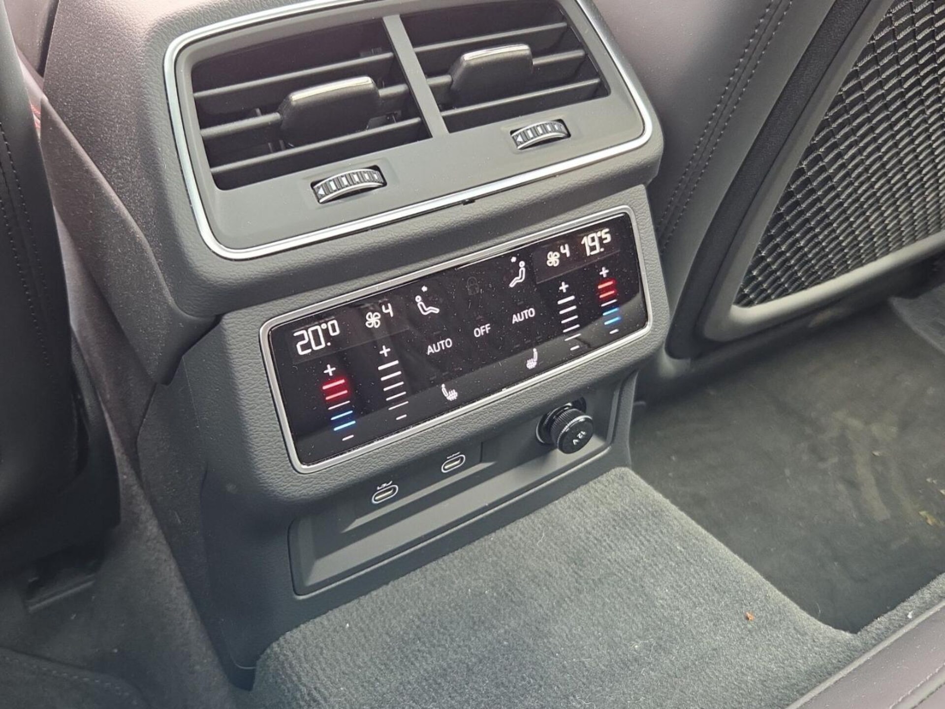 Audi S6 Avant