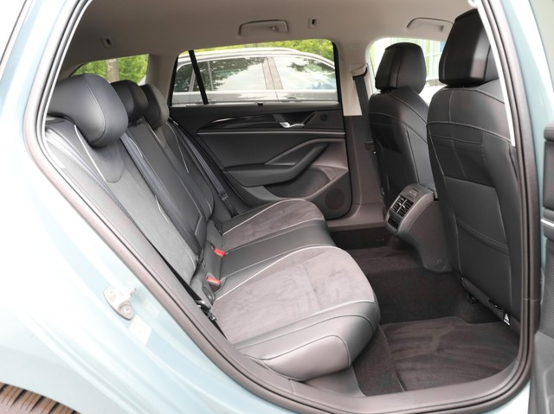 Volkswagen Passat Business