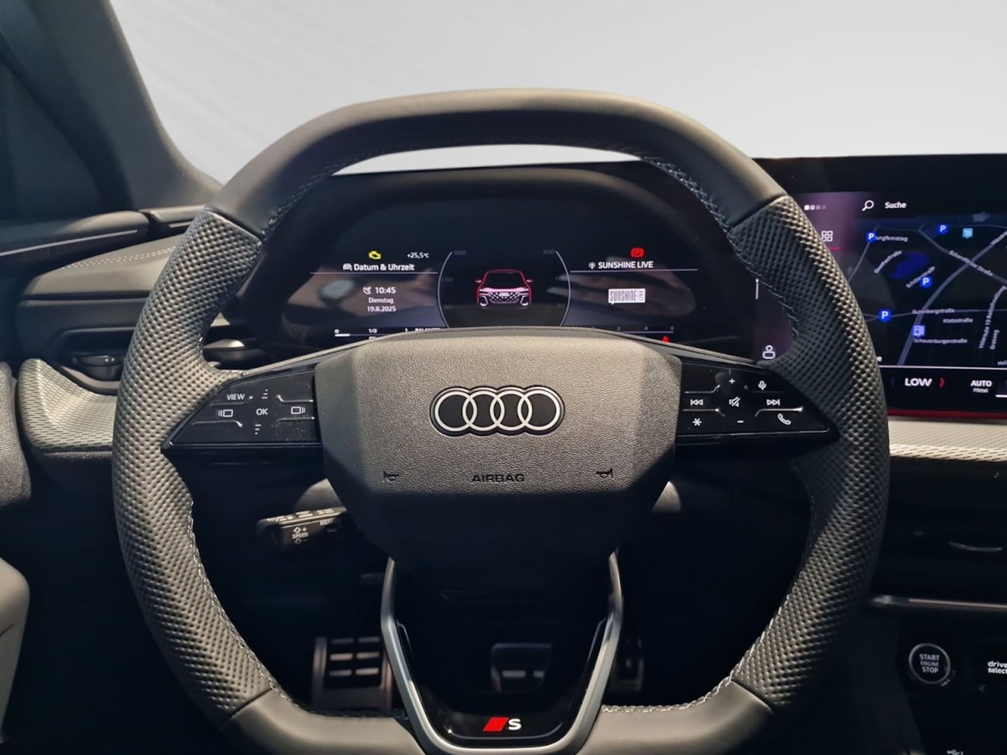 Bild über Audi Q5 SUV TDI quattro 150 kW S tronic - für weitere Informationen kontaktieren Sie den Audi Partner