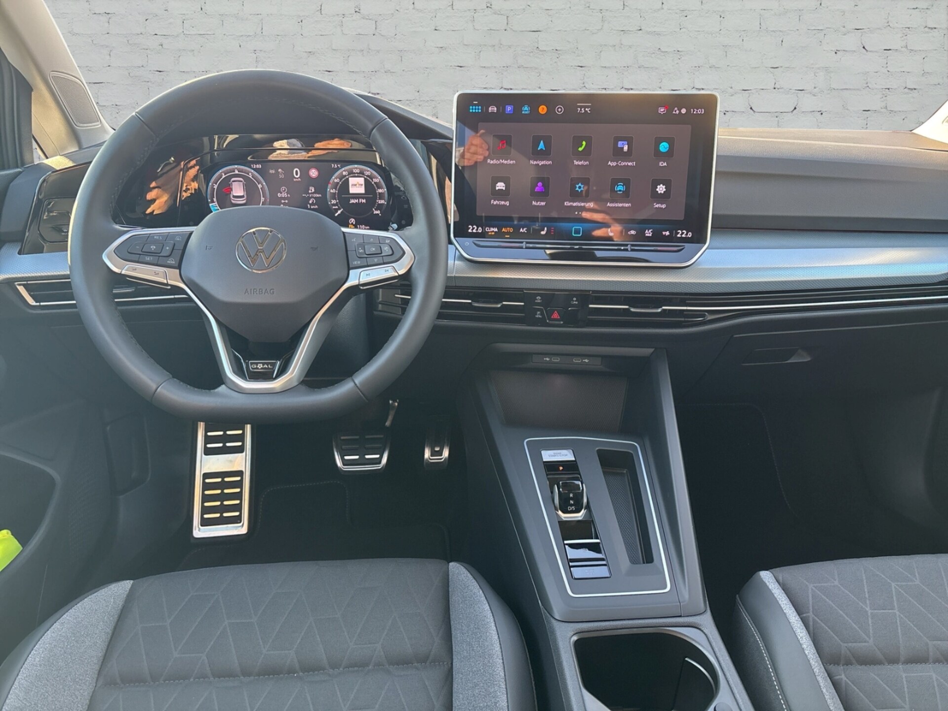 Volkswagen Golf Life