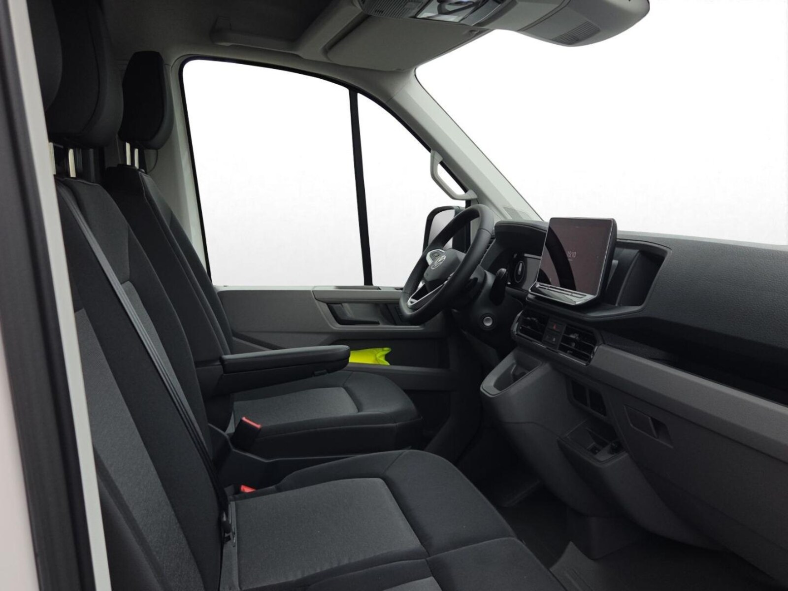 Volkswagen Crafter Kasten mittlerer Radstand – Bild 3