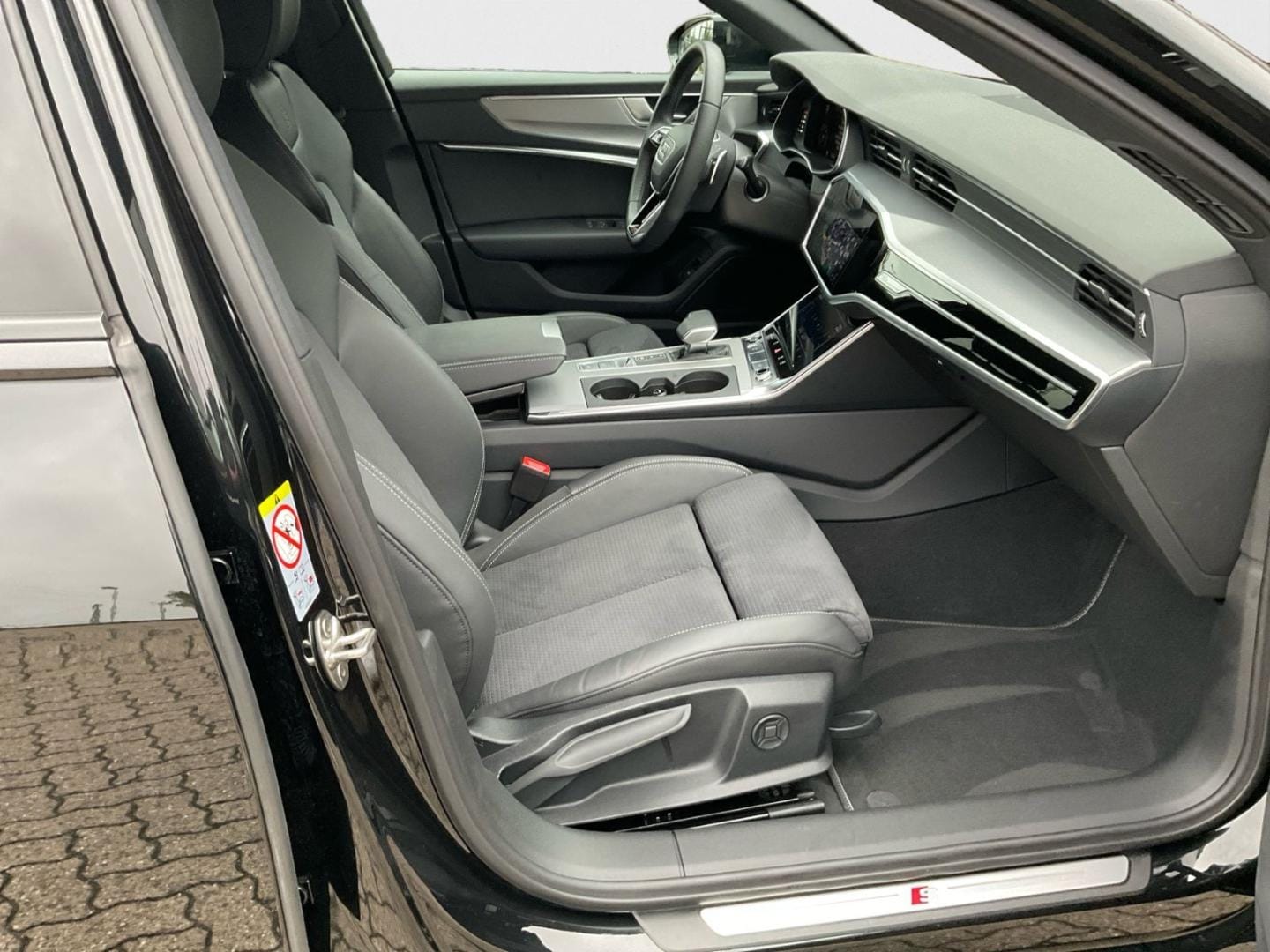 Image about Audi A6 Avant S line 40 TDI S tronic