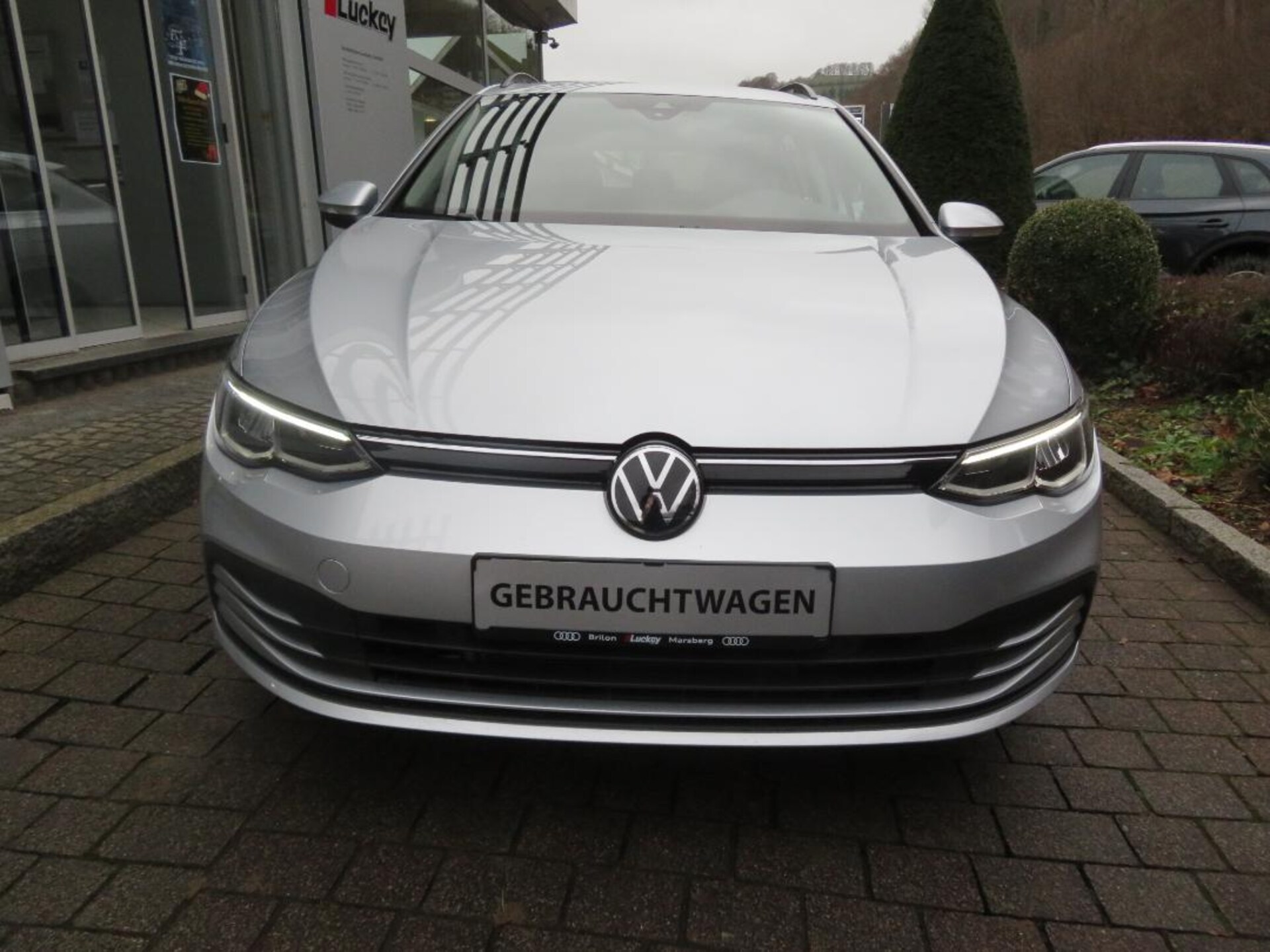 Volkswagen Golf Variant Life