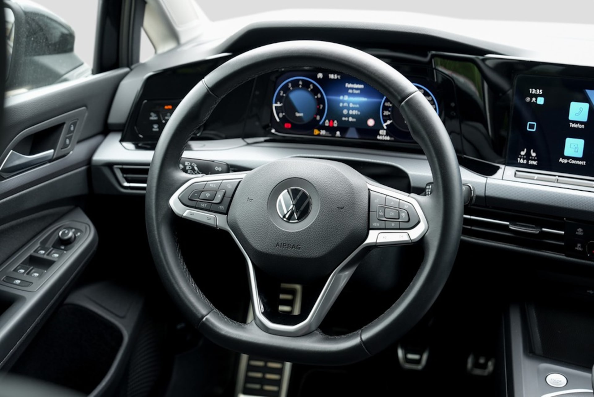 Volkswagen Golf Active